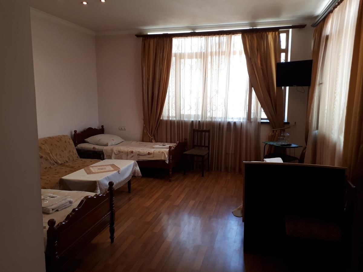 Отели типа «постель и завтрак» Hotel VIVAS Горис-29